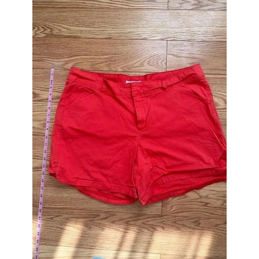 lee’s natural fit stretch chino shorts